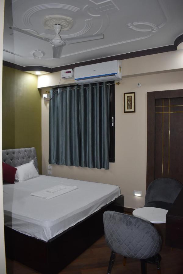 Hotel Lilac Doors Patna  Exteriör bild