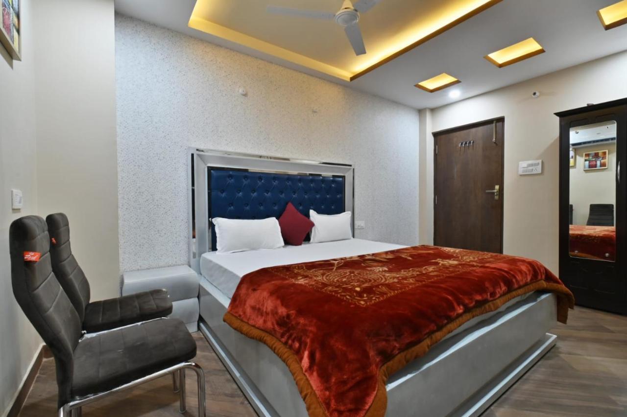 Hotel Lilac Doors Patna  Exteriör bild