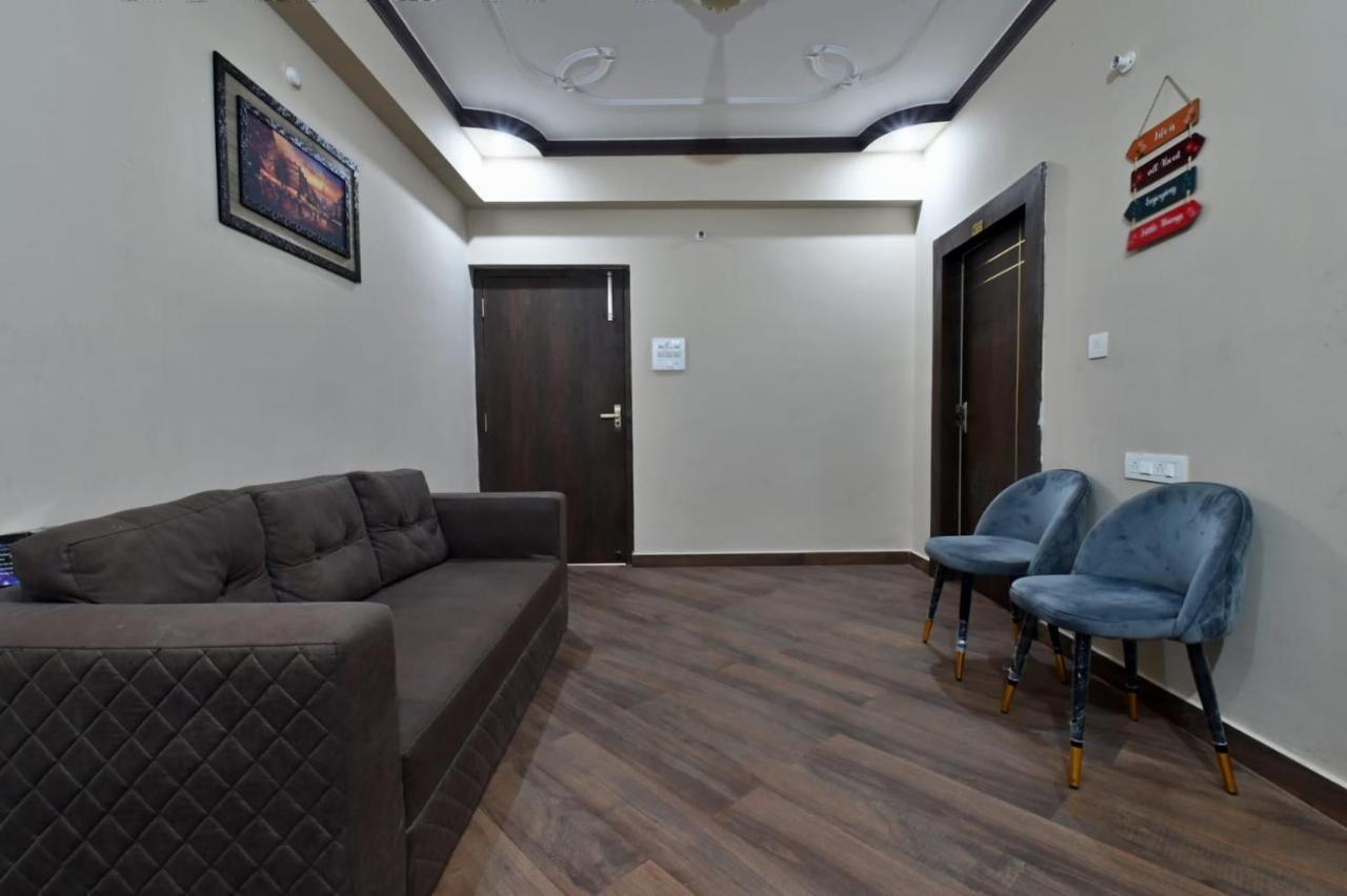 Hotel Lilac Doors Patna  Exteriör bild